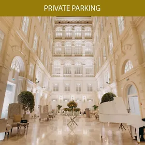 Grand Palace Hotell