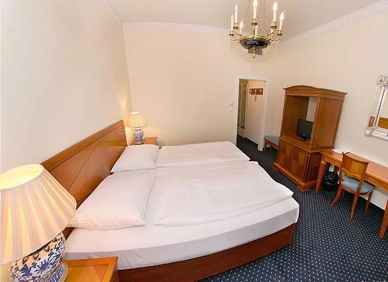 Hotel Europa Brno 3*,